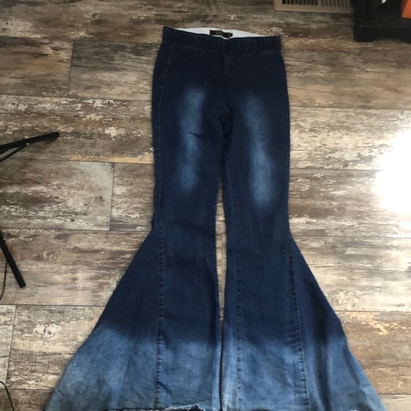 Lucky & Blessed Super Flares Sz SM - Picture 2 of 5